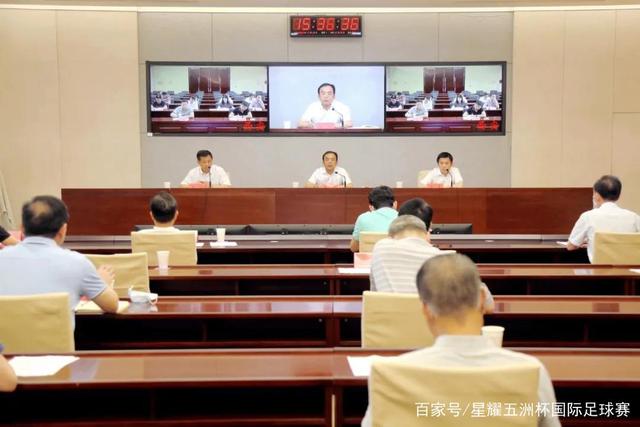 阿森纳3-0轻松战胜里尔，吉鲁回归引发感动